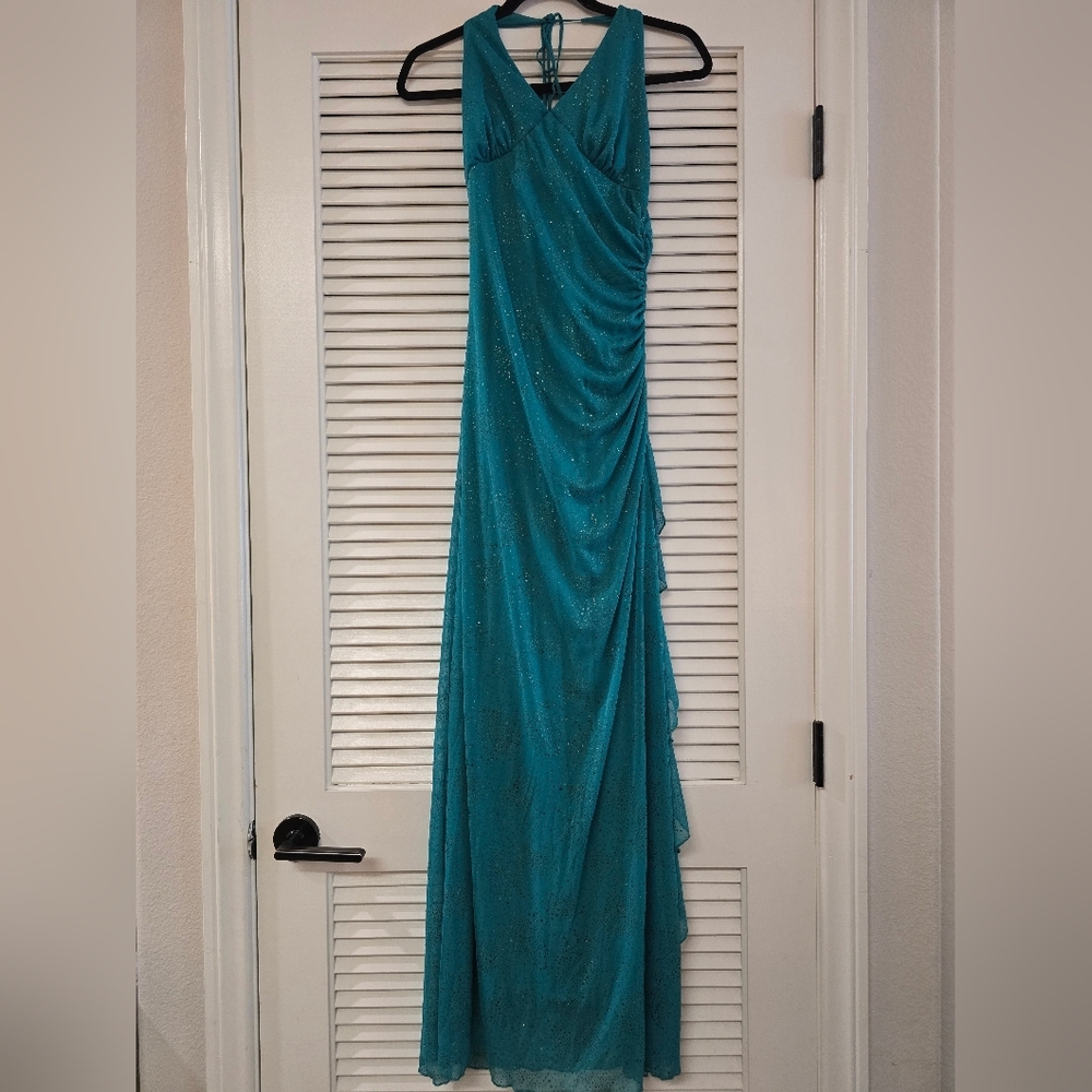 City Triangles - Teal Y2K Halter Ruched Glitter Evening Gown With Lining